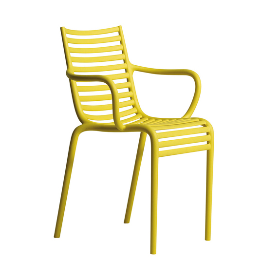 Pip-e Chair with Arms