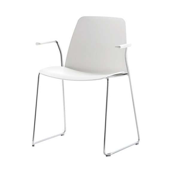 Unnia Chair with Arms - Sled Base