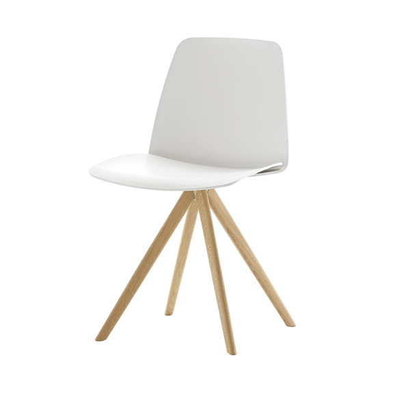 Unnia Chair - Wood Base