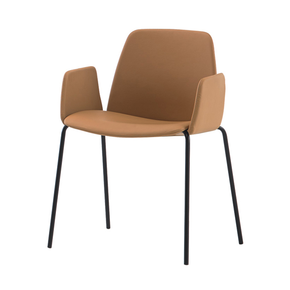 Unnia Tapiz Chair with Upholstered Arms