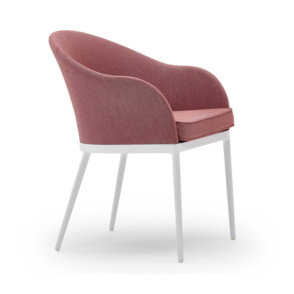 Saia Chair with Arms - Upholstered - Padded
