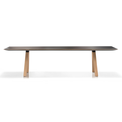 Arki Wood Table